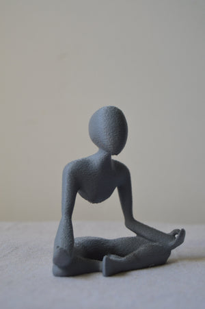Figura Medito